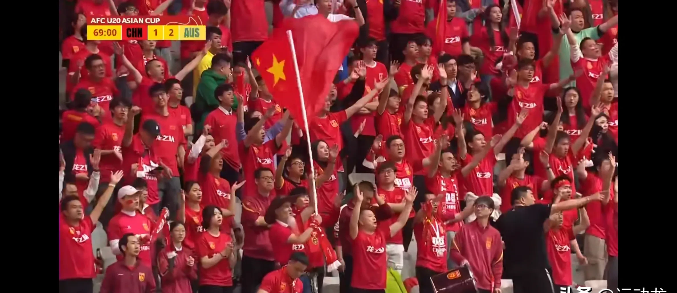 中国队在比赛中表现出色，成功击败对手